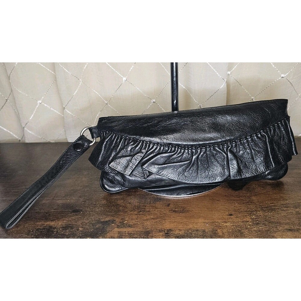 NWOT HOBO Black Ruffled Leather Pink Lining Wristlet Bag Clutch Size Medium